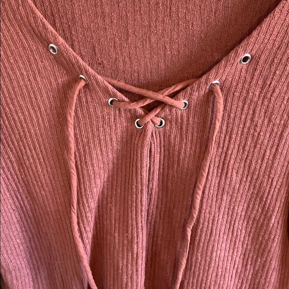 Divided Pink Low Cut Long Sleeve with Strings - Picture 3 of 4